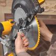 DeWalt Gérfűrész 305mm 1675W (DWS780) DeWalt Gérfűrész 305mm 1675W (DWS780)