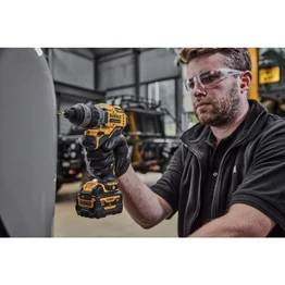 DeWalt 12V XR Multi-Head Fúró-csavarozó akku és töltő nélkül (DCD703NT)